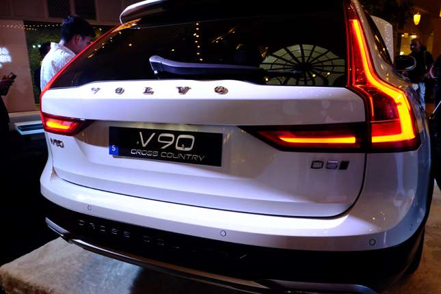 Volvo V90 Cross Country