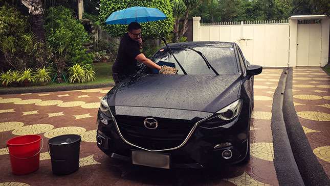 Wash your vehicle using ordinary rainwater