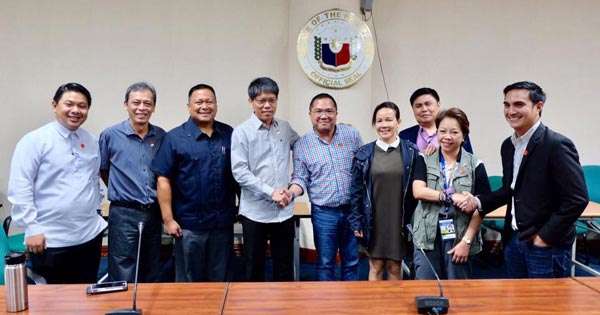 A compromise agreement has been set between LTFRB, Grab, and Uber