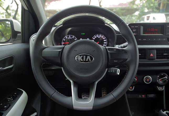 Kia Picanto 1.2l At Gt: Review, Specs, Price