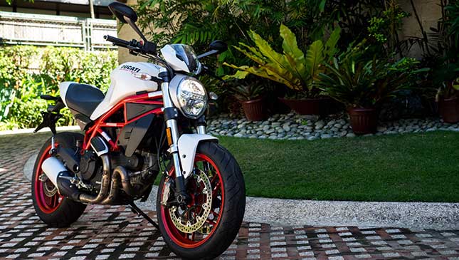 Ducati monster best sale 797 2017 price