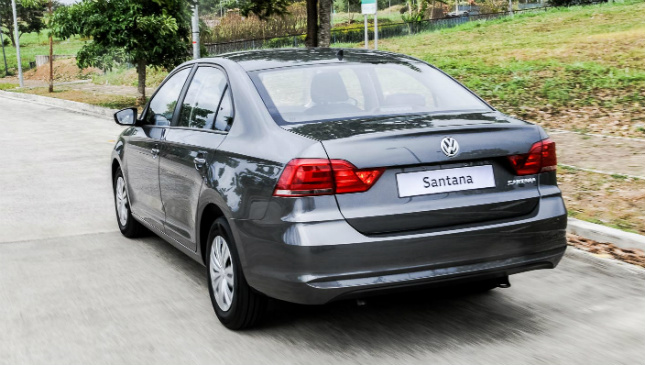 VW Santana 2015