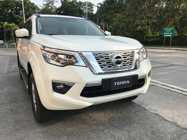 Nissan Terra base variant 2018: Review, Specs, and Features