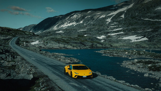 19 Images: 6 Lamborghinis on one of the worldâ€™s best roads