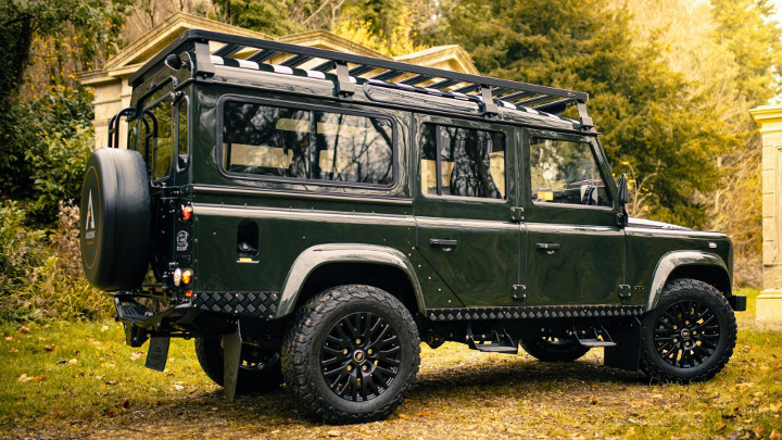 Arkonik’s modified Land Rover Defender is called the Gryphon D110