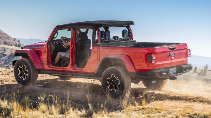 The 2019 Jeep Gladiator is an absolute beast of a truck