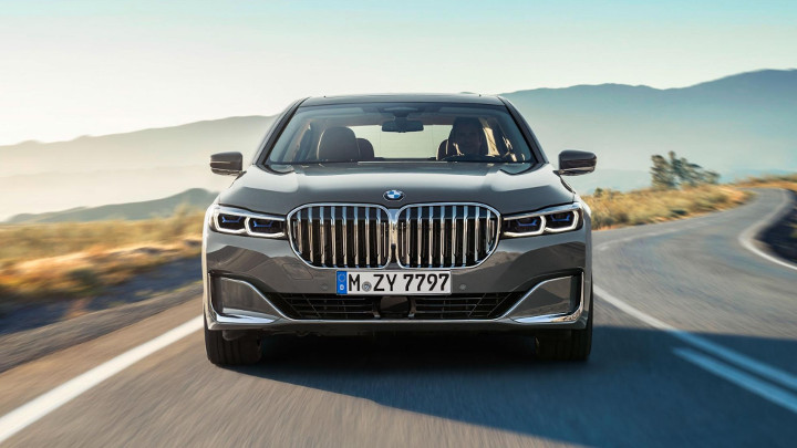 Updated Bmw 7-series Wears A Massive Front Grille