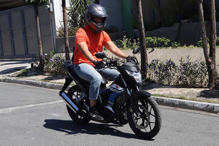 2018 Honda RS150R: Review, Price, Photos, Features, Specs ...