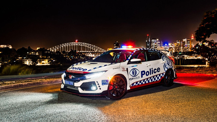 Honda Civic Type R police car