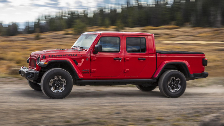 2019 Jeep Gladiator: Review, Price, Photos, Features, Specs