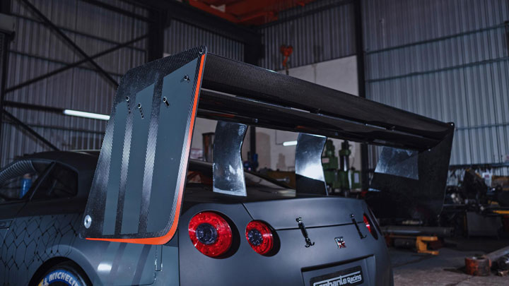 Nissan GT-R Hill Climber Has Plenty Of Wing, 1,600 HP At The Wheels