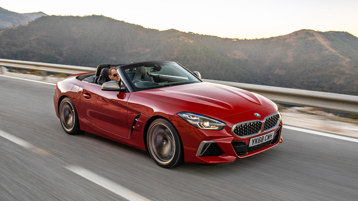 2019 BMW Z4 M40i: Review, Price, Photos, Features, Specs