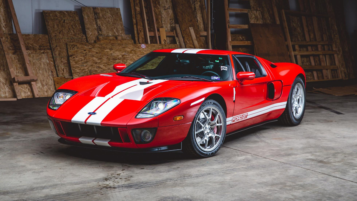 A Ford GT with less than 20km is up for sale at RM Sotheby’s