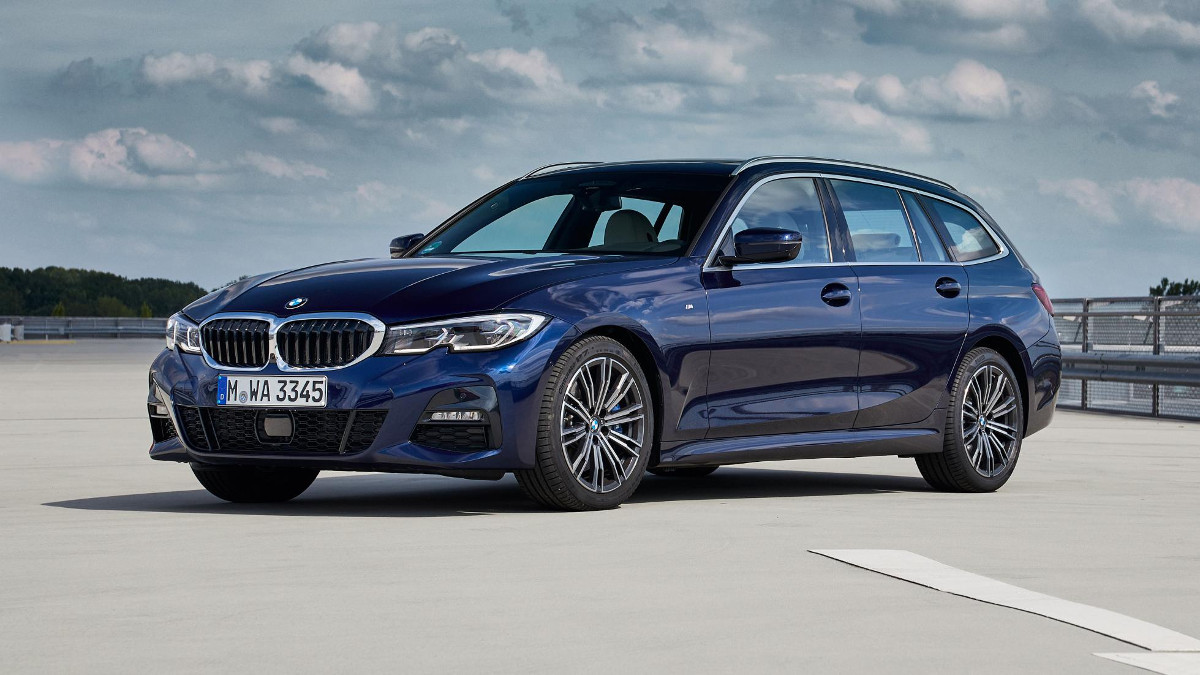 2019 BMW 3-Series Touring: Review, Price, Photos, Features, Specs