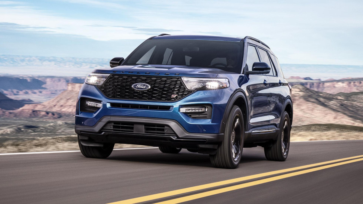 2019 Ford Explorer Review, Price, Photos, Features, Specs