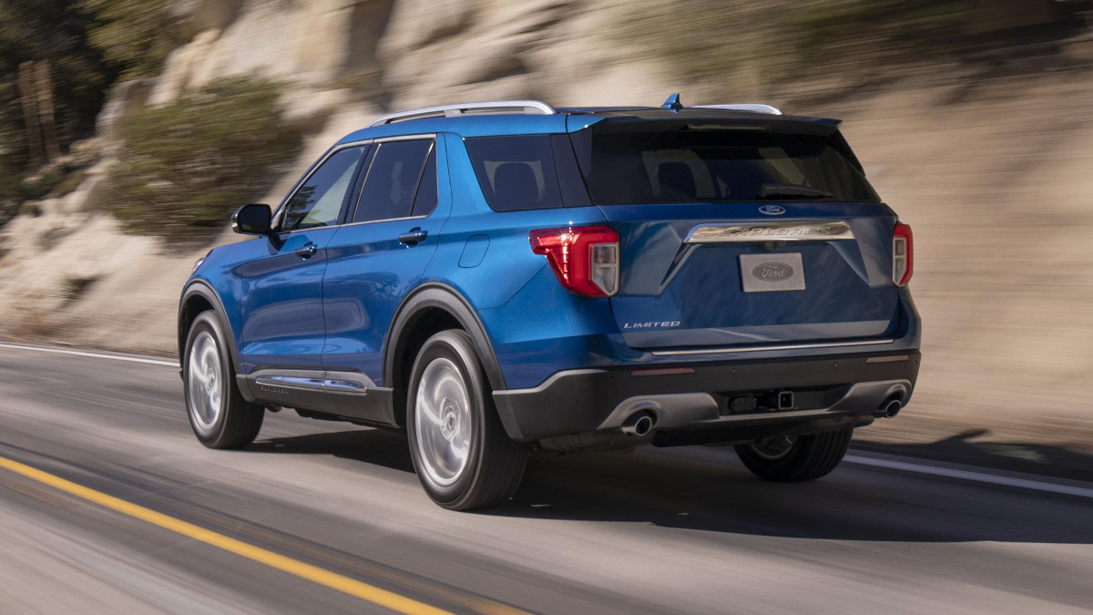 19 Ford Explorer Review Price Photos Features Specs