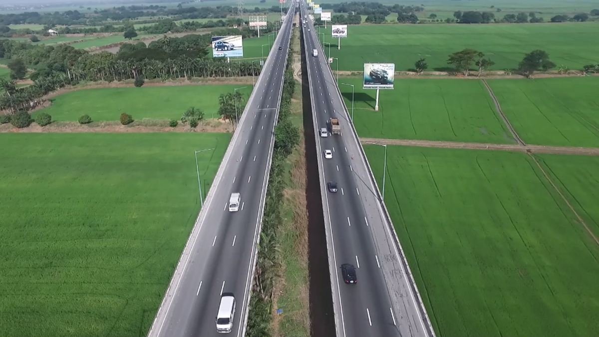 NLEX Truck Ban Continues While 3rd Candaba Viaduct Is Built