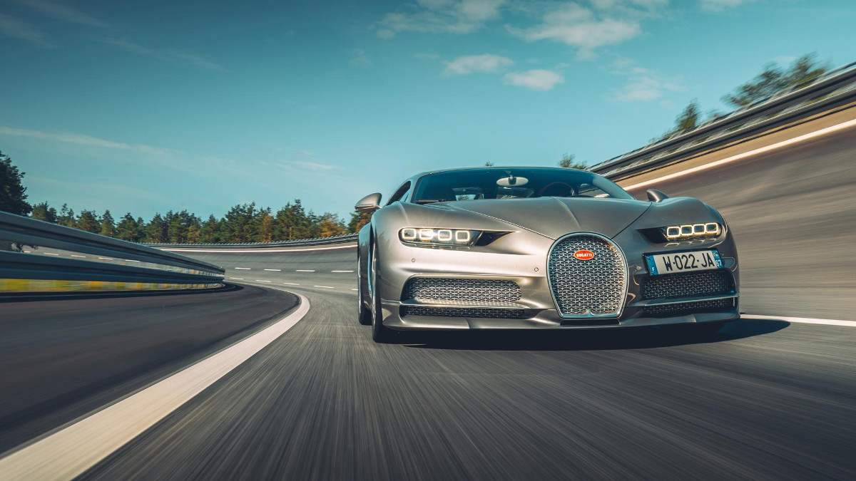 Operation Vmax: Hitting 420kph+ in a Bugatti Chiron Sport