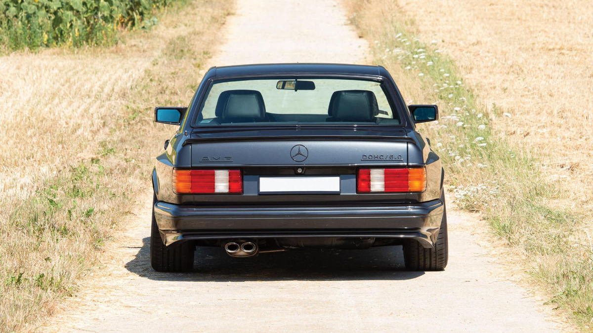 The Mercedes Benz 560 Sec Amg 6 0 Wide Body Is An 80s Icon