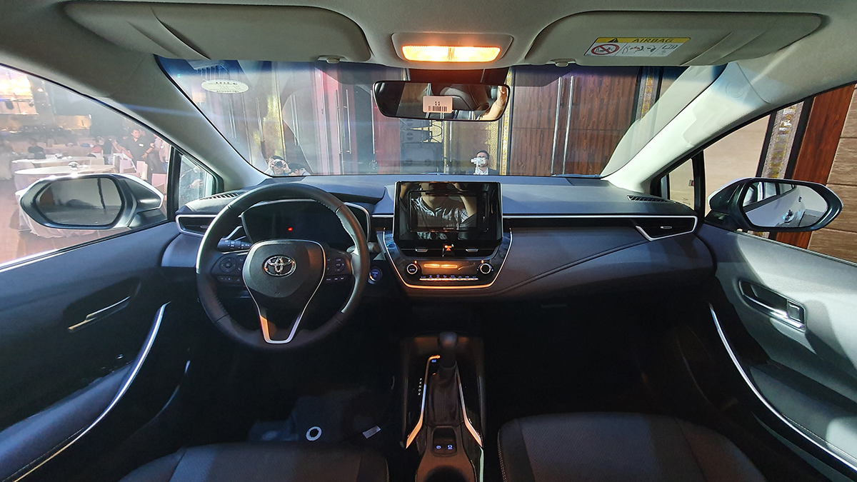 Toyota Corolla Altis 2020 interior