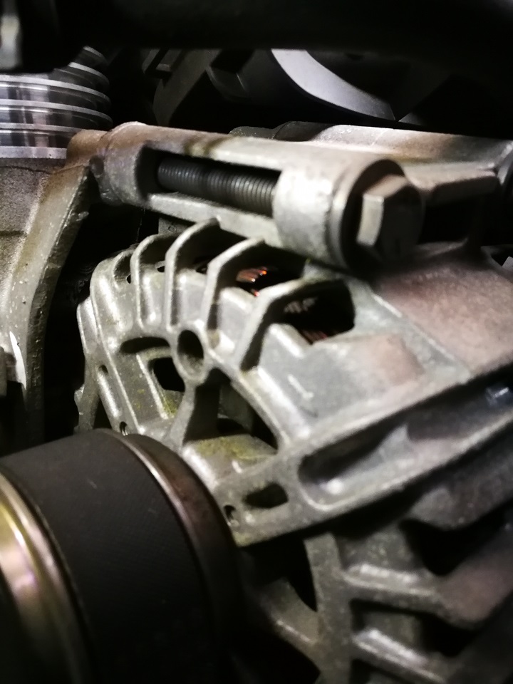 How To Replace An Alternator