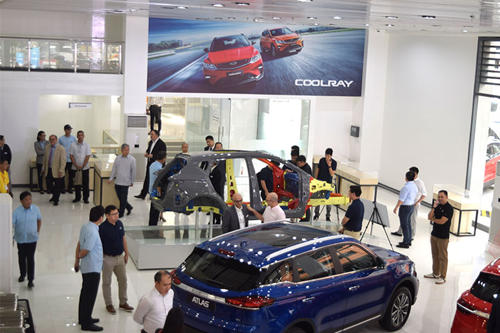 Showroom geely motors