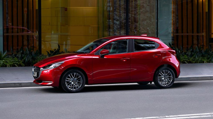 2020 Mazda 2: Specs, features, photos