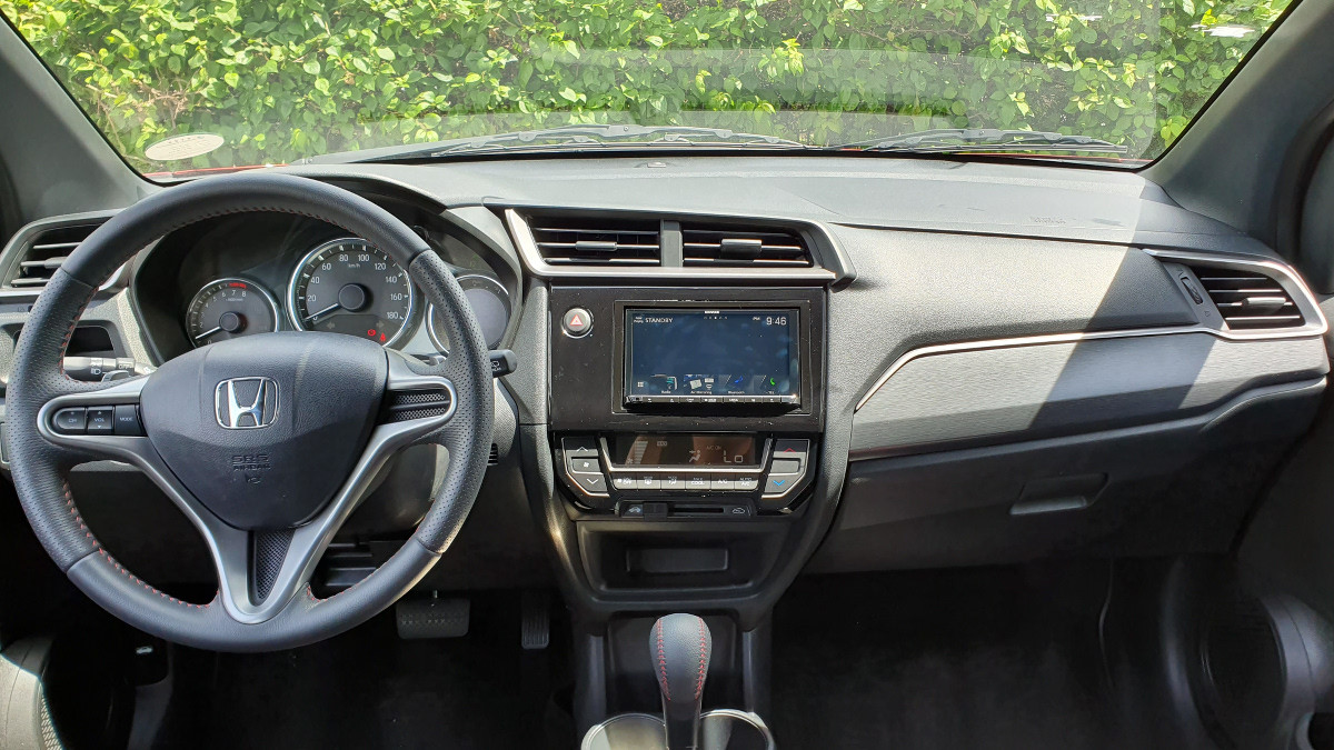 Honda BR-V  interior wheel