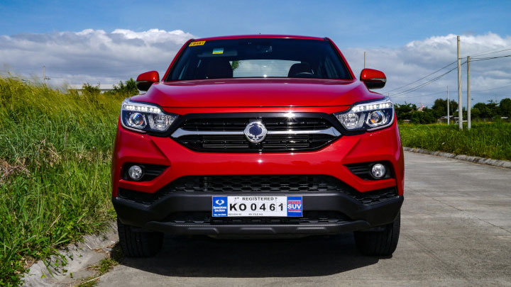 SsangYong Musso Grand 2020 exterior front on the road