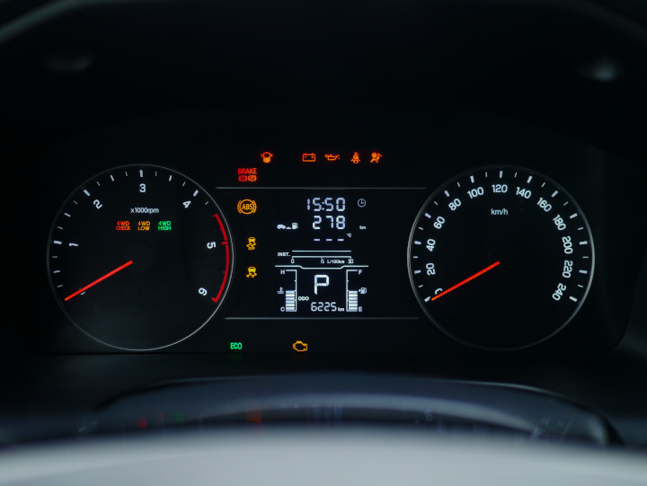 SsangYong Musso Grand 2020 dashboard