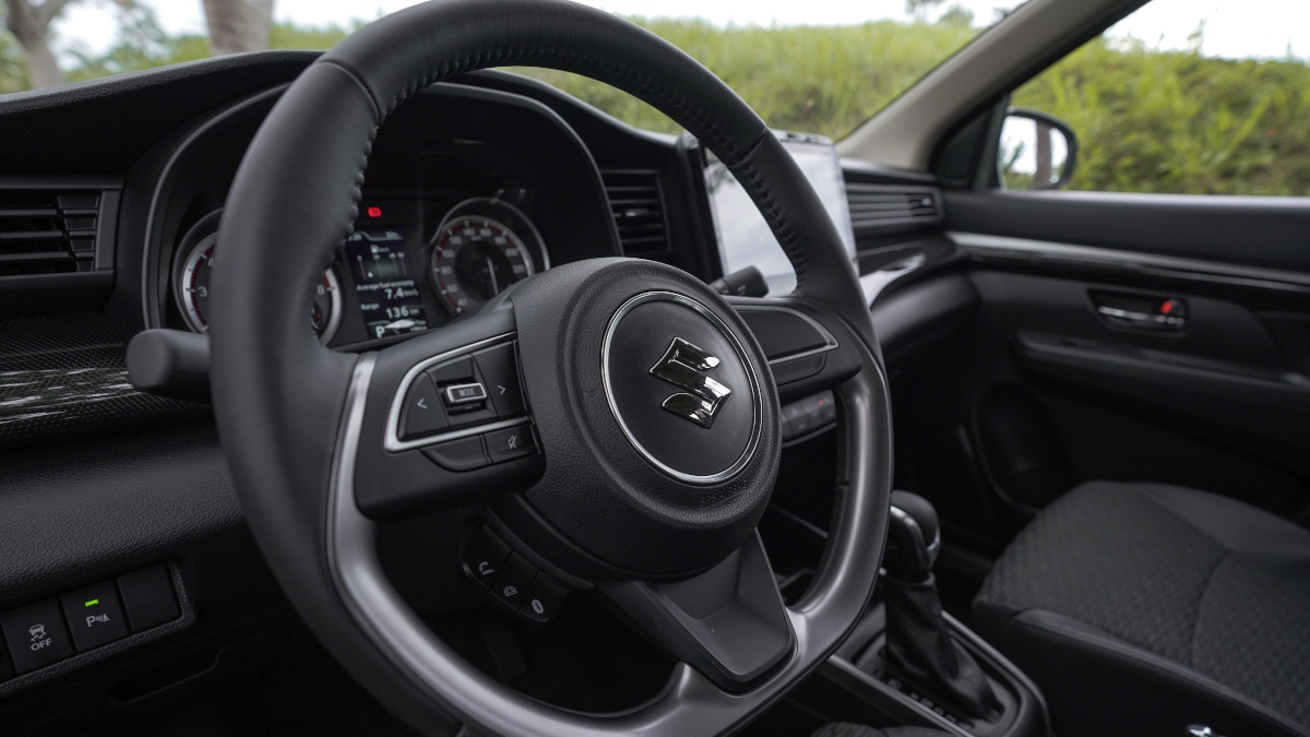 Suzuki Xl7 2020 steering wheel closeup