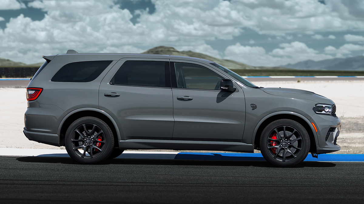 dodge has unveiled the 2020 durango srt hellcat with 710hp v8