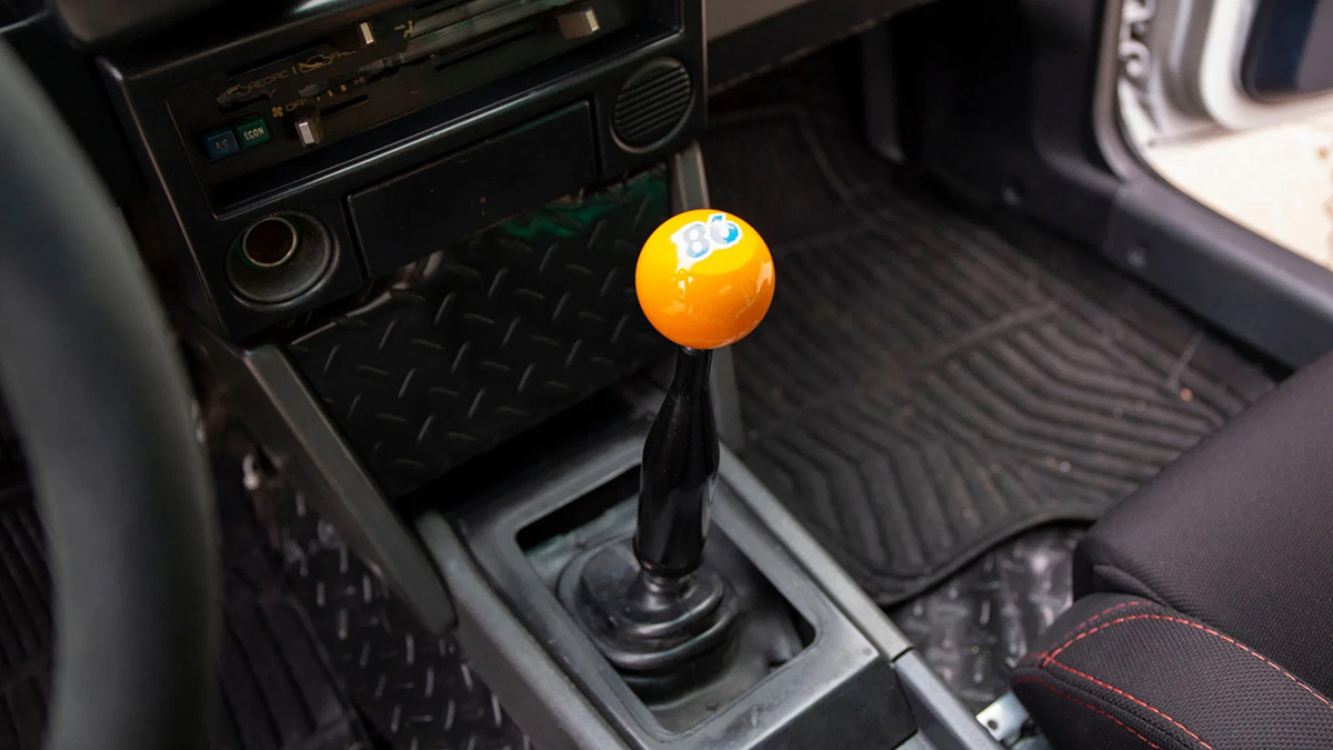 Gear stick of the Toyota AE86