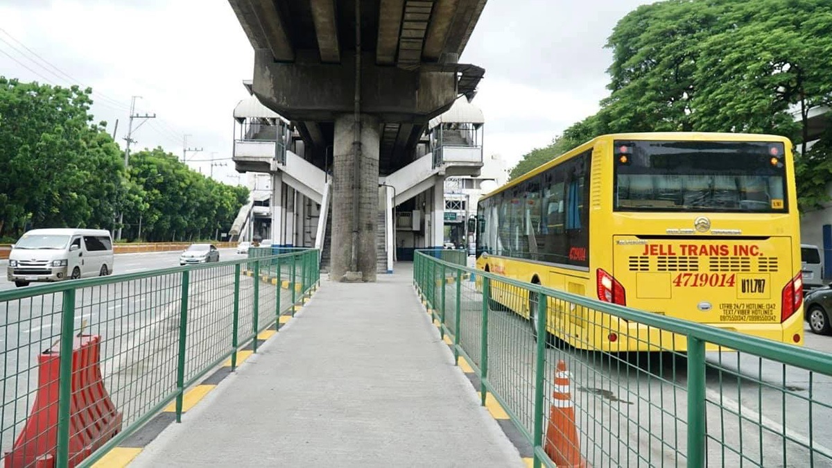 MMDA Says Half Of EDSA Busway Violators Are Gov’t Employees