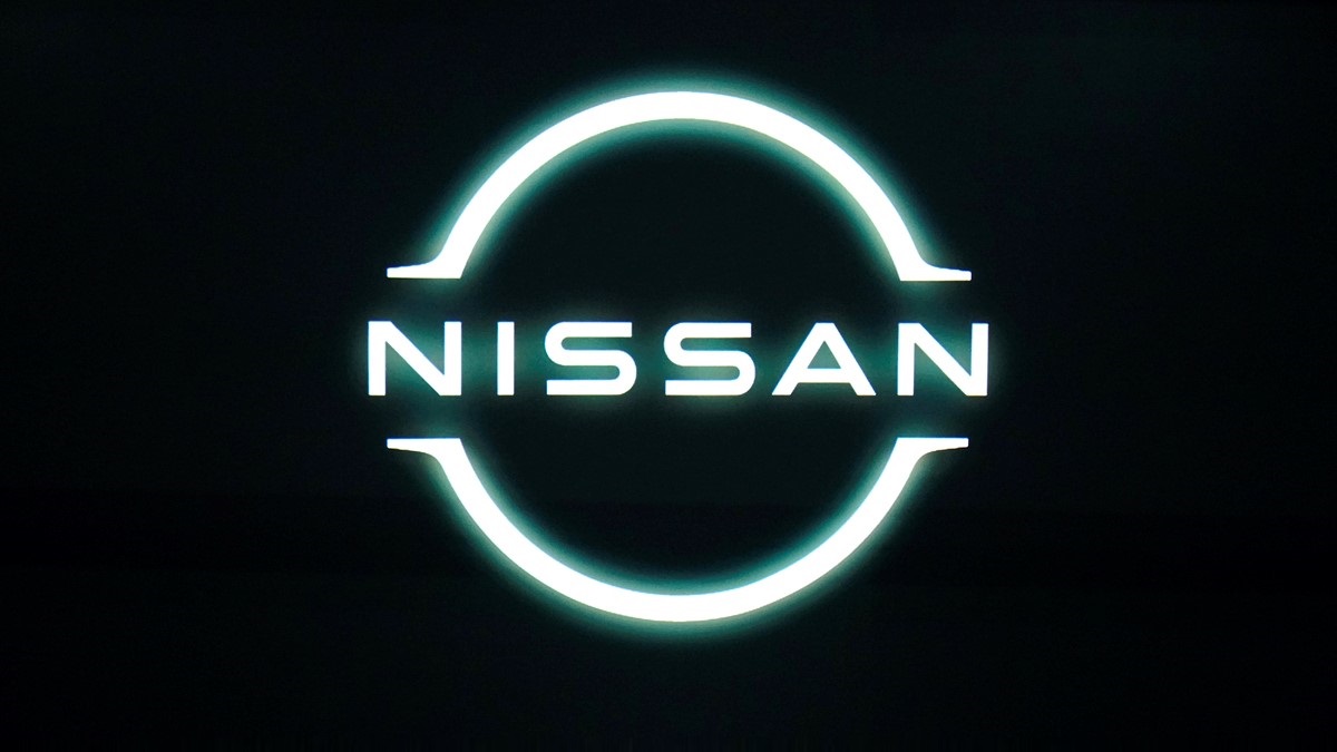 Nissan reveals its new logo