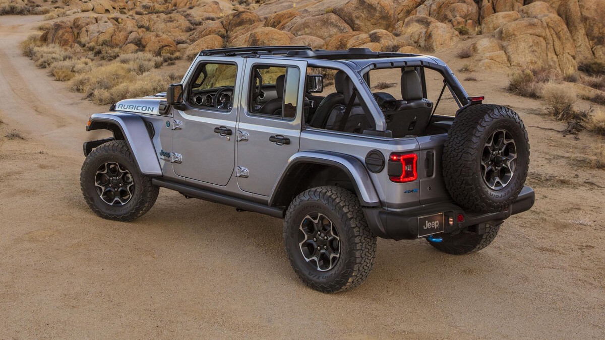 Jeep Wrangler 4xe: Specs, Features, Photos