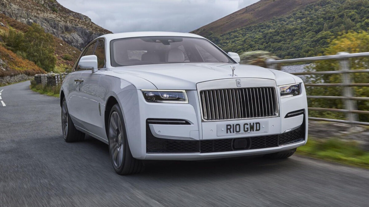 2020 Rolls-Royce Ghost: Review, Price, Photos, Features, Specs