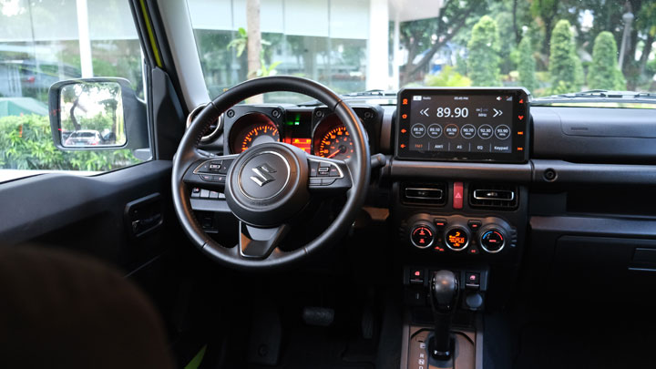 Suzuki Jimny GLX 2020 interior