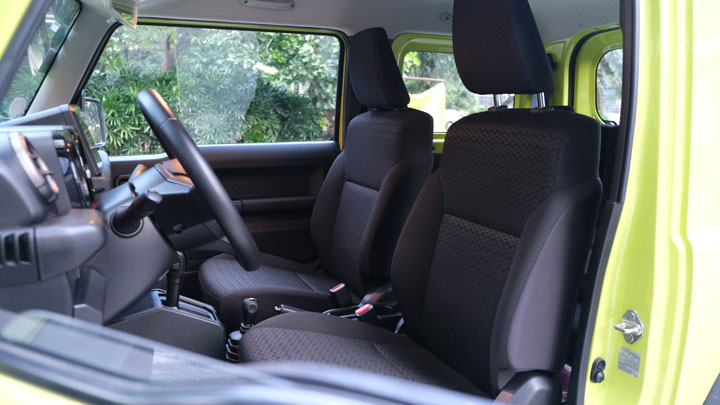 Suzuki Jimny GLX 2020 seats front