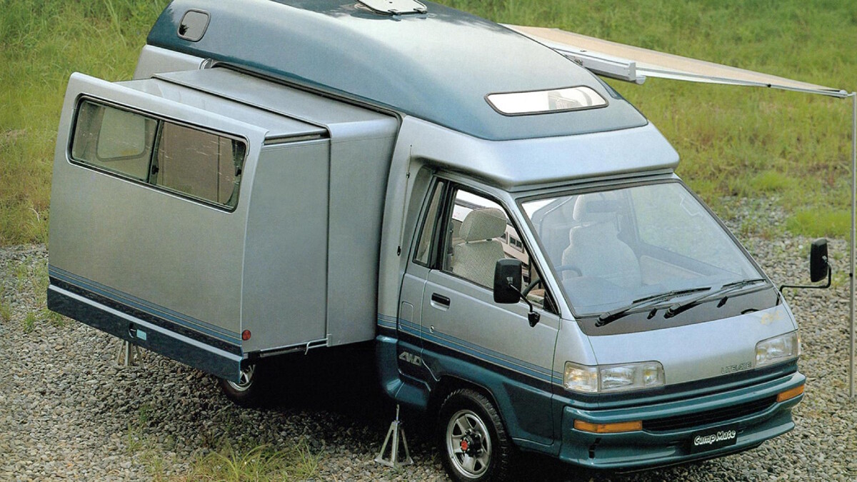 Toyota h rv