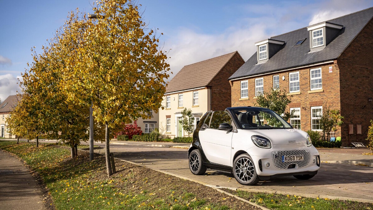 Smart Fortwo Eq Review and Buyers Guide