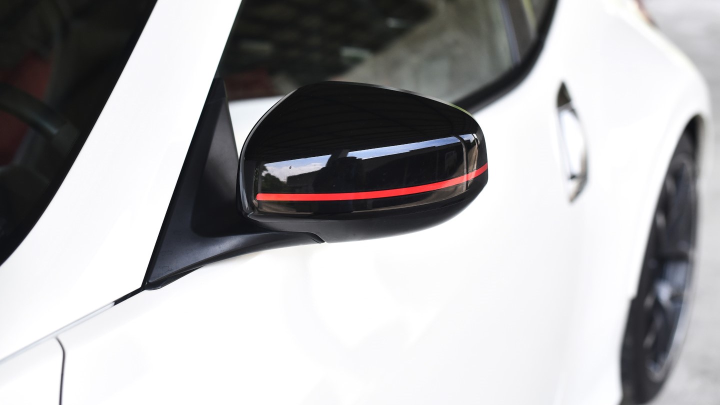 Nissan 370z Nismo 2021 side mirror close up