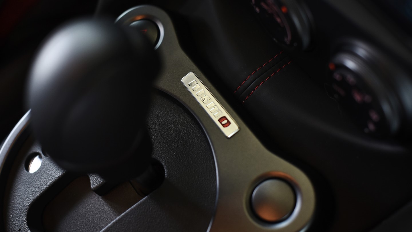 Nissan 370z Nismo 2021 gear stick