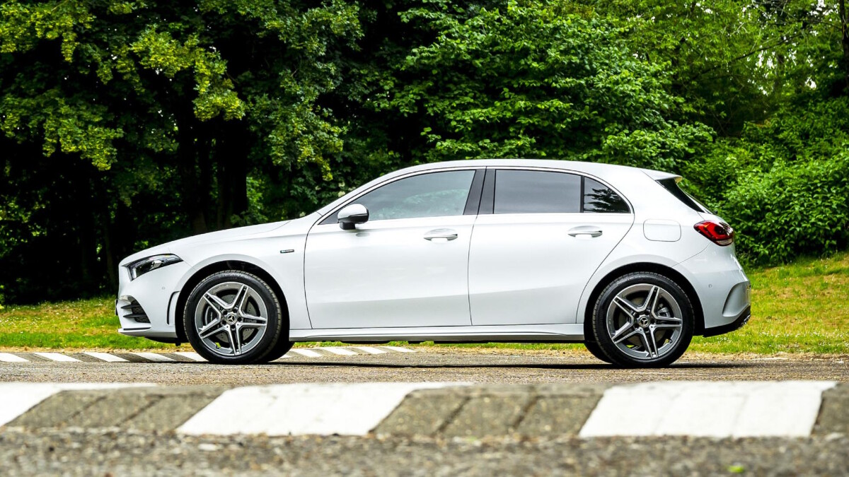 2020 Mercedes-Benz A250e: First Drive, Review, Price, Specs