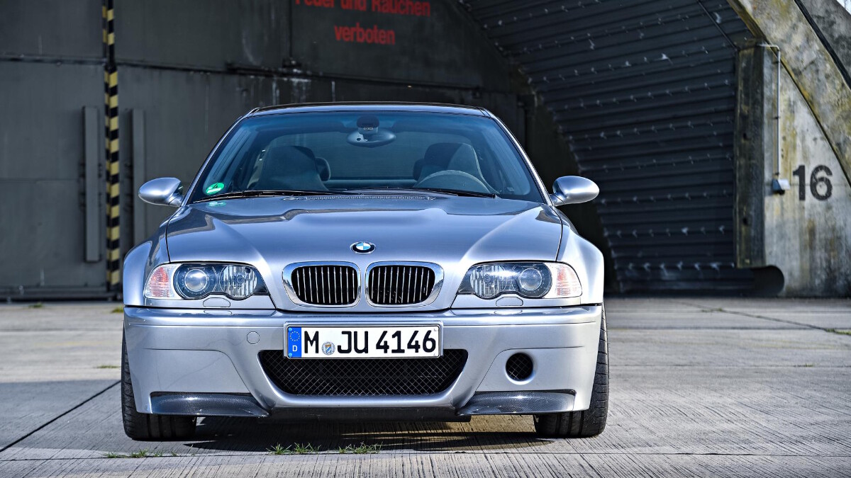 2003 BMW M3 CSL: Review, Price, Photos, Features, Specs