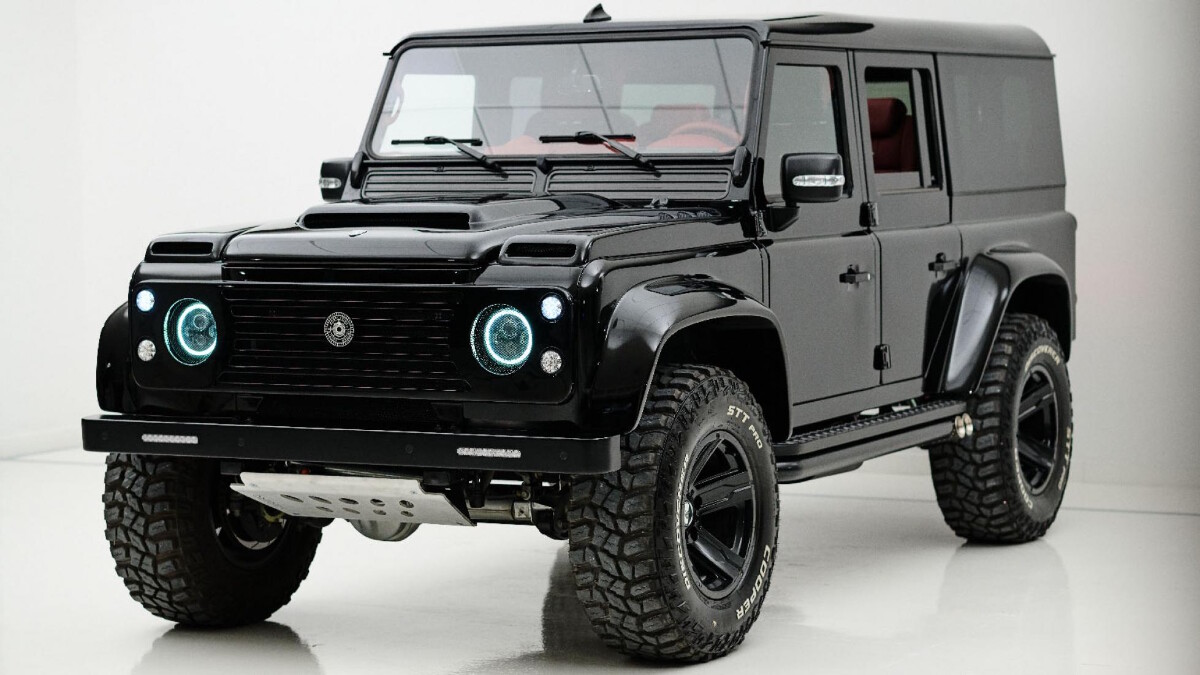 The Land Rover Defender modified by Ares Design