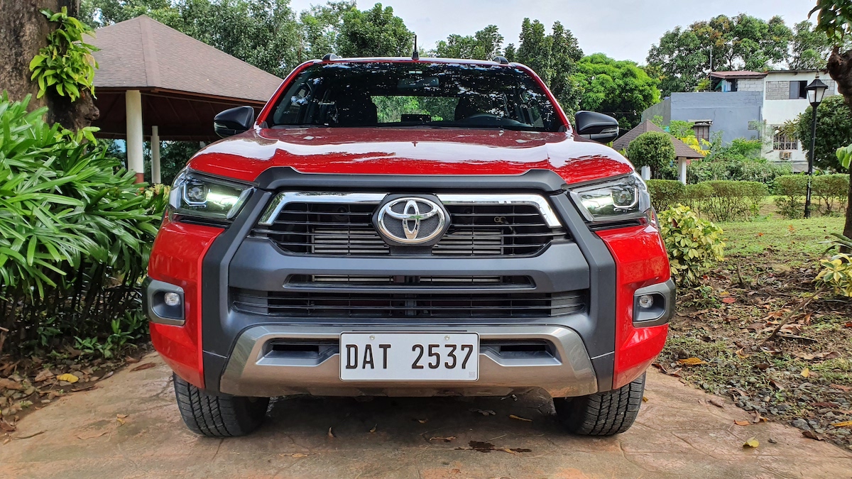 Toyota Hilux Conquest 2.8 4x4 AT 2023 PH Review, Price, Specs