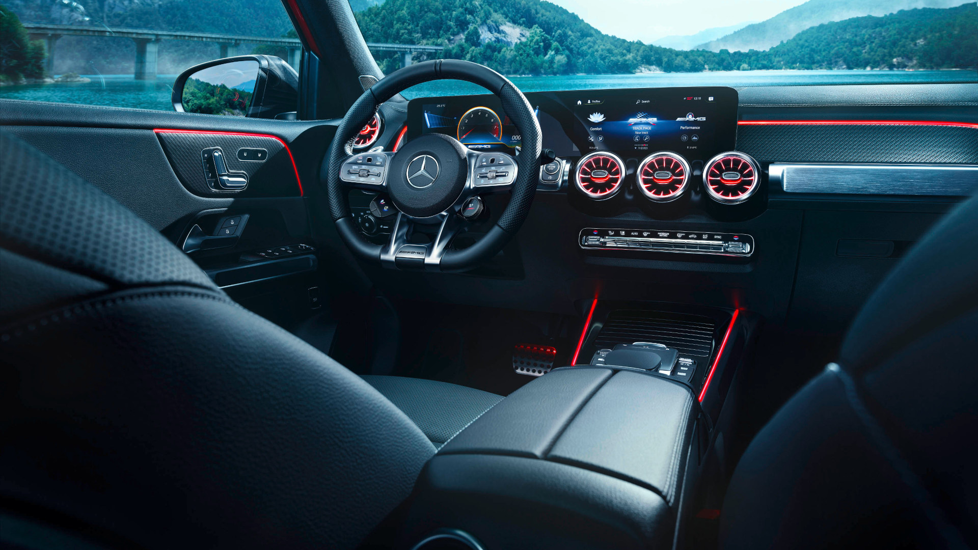 Mercedes-AMG GLB 35 - Interior