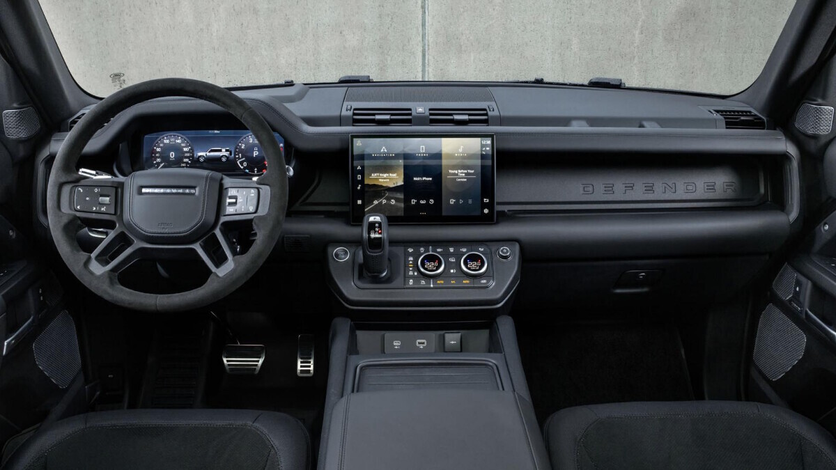  The Land Rover Defender V8 dashboard