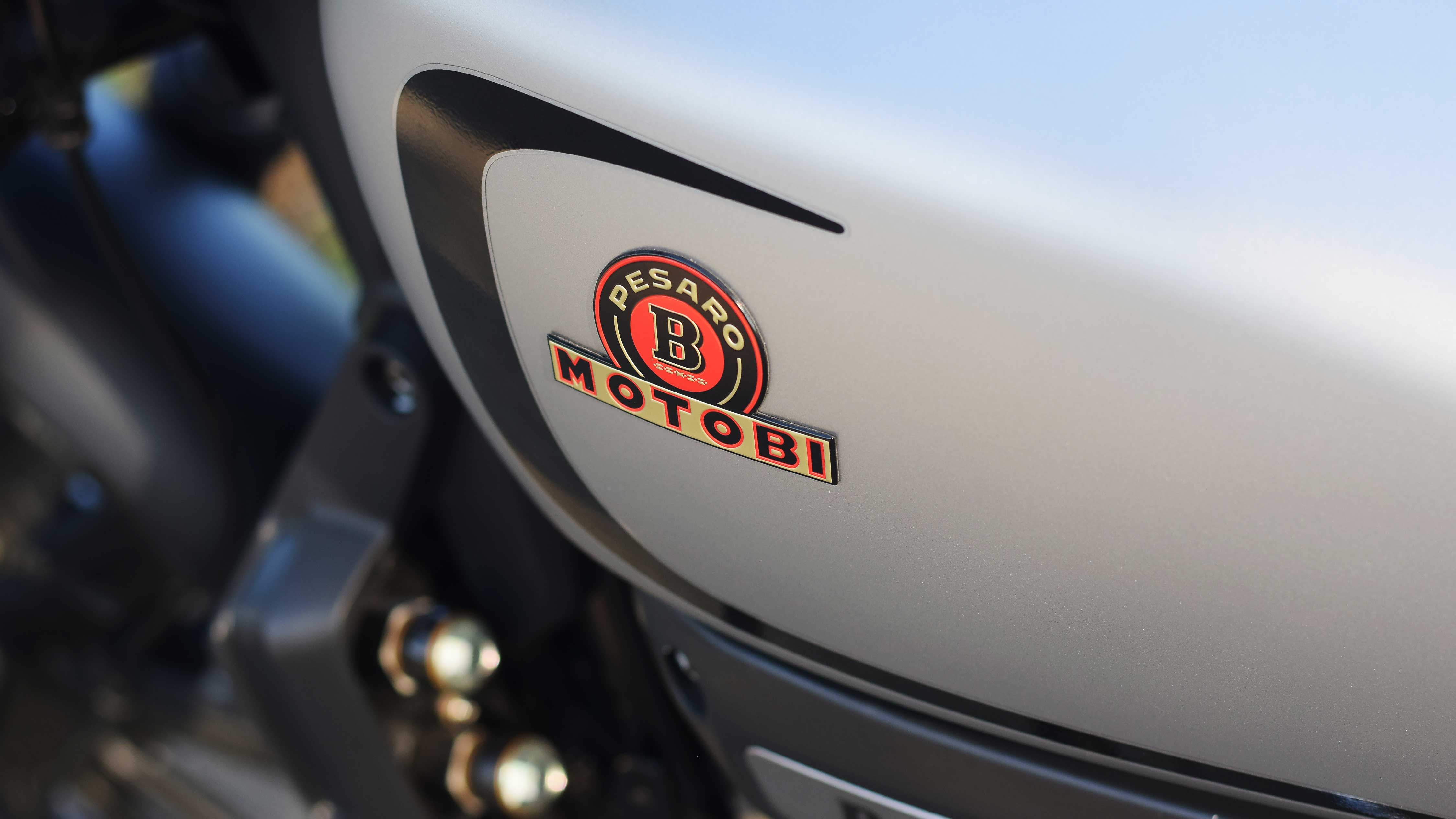 The Benelli Motobi 200 Evo emblem